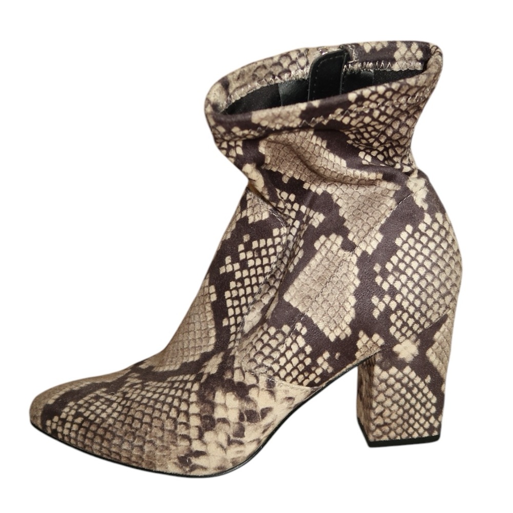 Steve Madden Elroy Women’s Ankle Bootie Boot Block Heel Snake Print 6.5